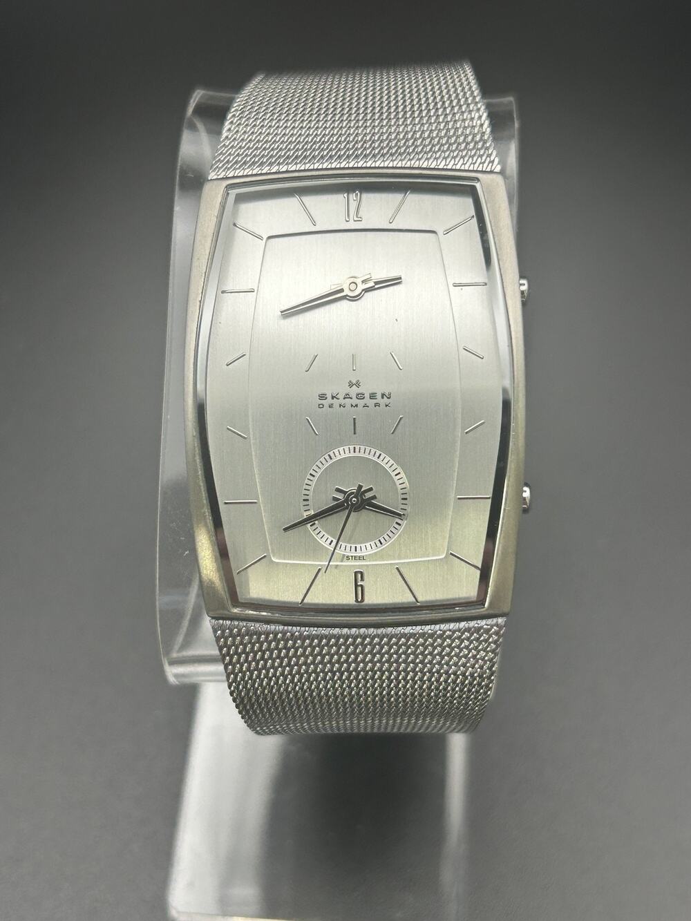 Skagen 281LSS Dual Time Mens Watch Silver Dial Mesh Bracelet Slim New Batteries